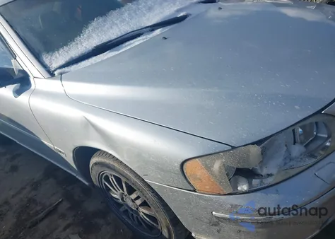 2005 Volvo S60 2.4 из США, поврежденный, VIN YV1RS612952450899